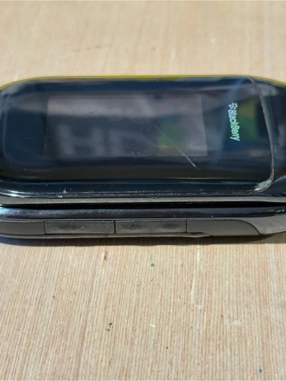 BlackBerry Style 9670 Flip Phone Sprint Smartphone Tested Good w/Charg-230-Songs